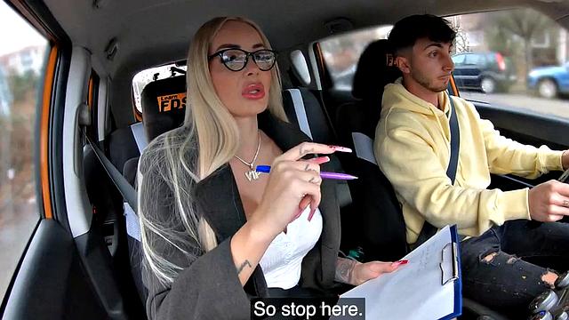 Driving instructor MILF pussyfucked in car outdoor