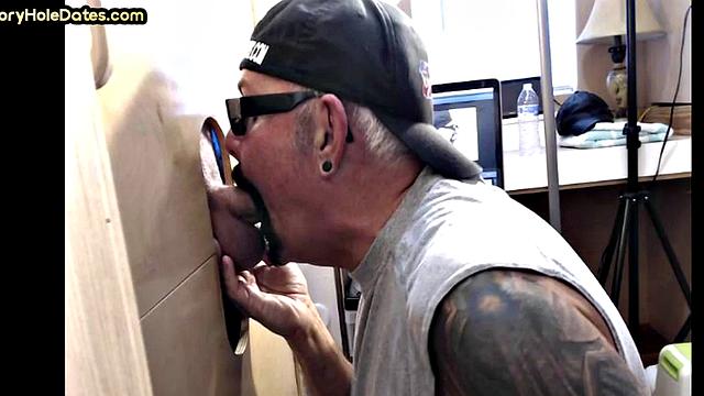Real gaydaddy sucks gloryhole penis in private video