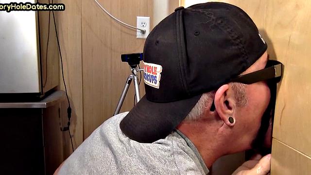 Real gaydaddy sucks gloryhole penis in private video