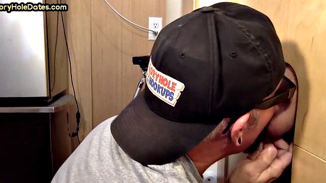 Real gaydaddy sucks gloryhole penis in private video