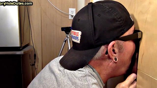 Real gaydaddy sucks gloryhole penis in private video