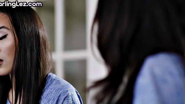 Petite Asian facesitting and pussylicking in 4some