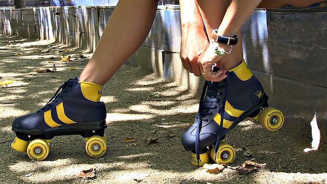 Rollerblading Latina Gets Pounded