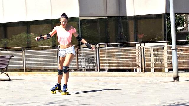 Rollerblading Latina Gets Pounded
