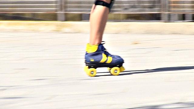 Rollerblading Latina Gets Pounded