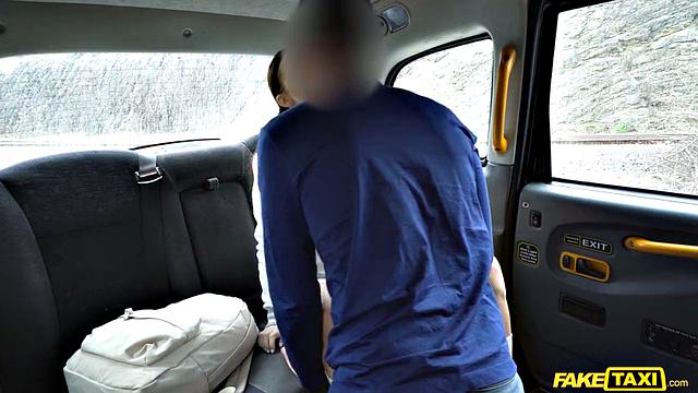 Hot Teen Loves Big Ones