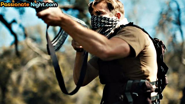 Stunning ebony pussyfucked 3some