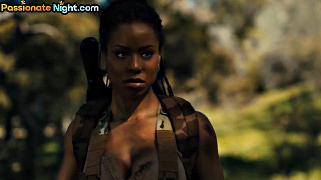 Stunning ebony pussyfucked 3some