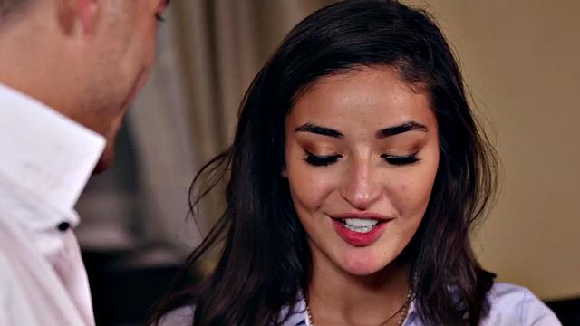 Facial-loving secretary banged by boss in the office