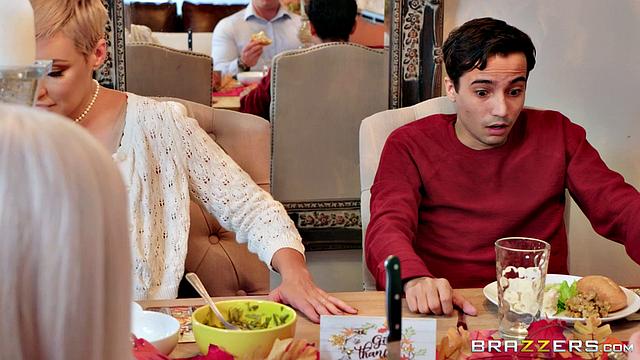 Eating In for Thanksgiving