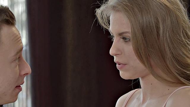 21 SEXTURY - Guy Gets Warmed Up By Hot Girl And Wet Pussy