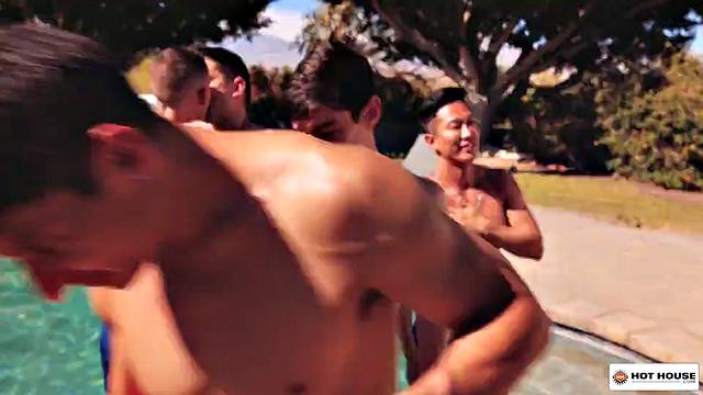 Skintight, Scene #03