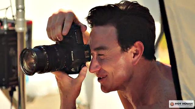 Skintight, Scene #03