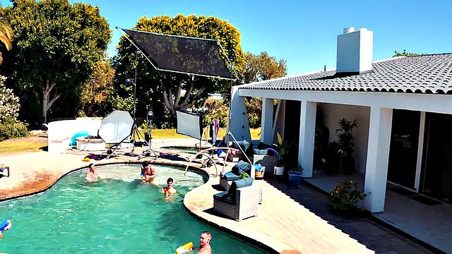 Skintight, Scene #03