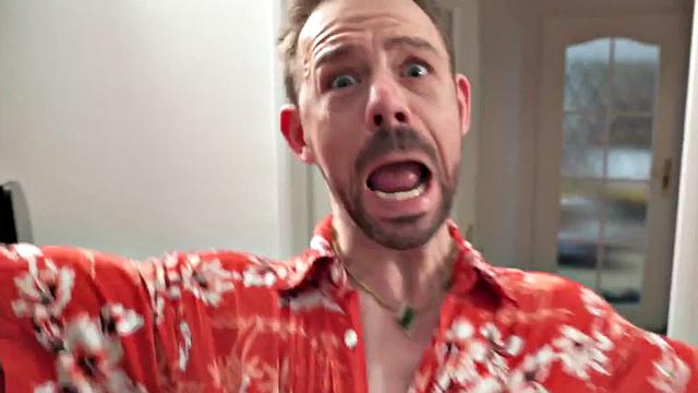 Hotel guests pounded in 3some