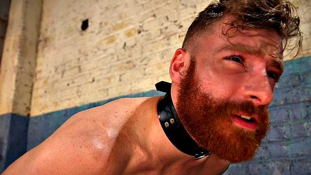 Fishnet domina zaps before toe sucking