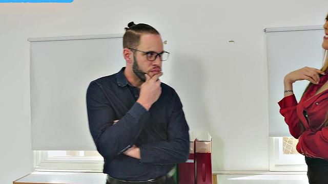 Bisex redhead MILF 3way fucked in MMF action