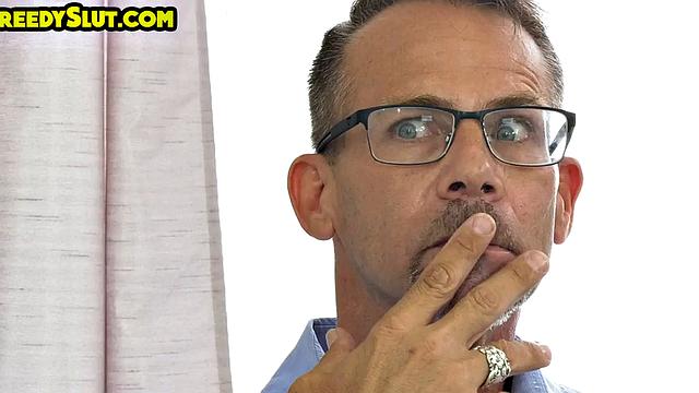 21yo babe gets doggystyled