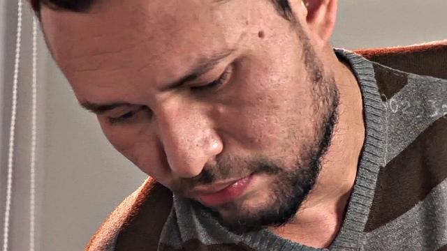 Creampie fills twinks ass with fresh jizz after anal