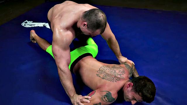 Muscular tattooed hunk gets bareback anal pounding after 69 cocksucking