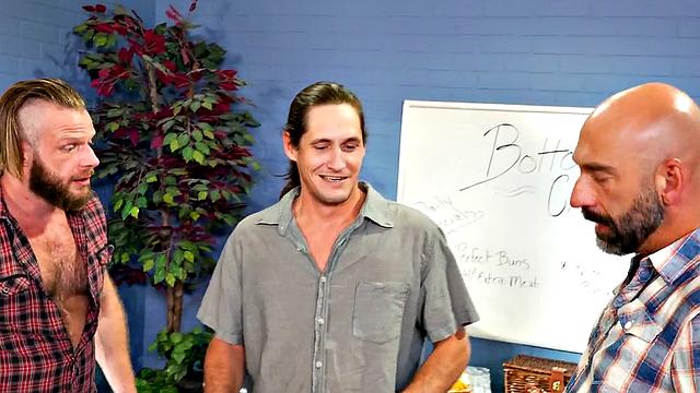 Fisting stud gets in 3some by handsome gaydaddies