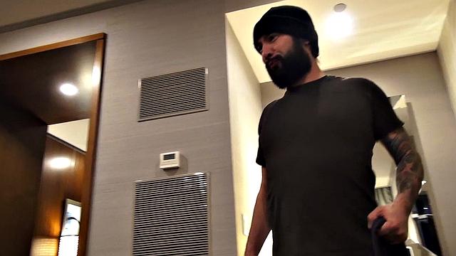 Cute perkyboobs babe pussyfucked at home before deepthroat