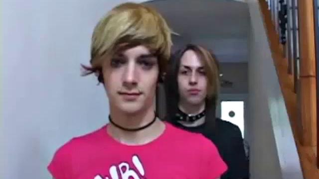 Goth twink Videl follows emo twink, Ashton Gore, back to his house. They talk a bit and starts ucking on each other's dick. Videl then fucks his punk rock buddy in the ass. The chemistry is so hot, the boys cum in unison.