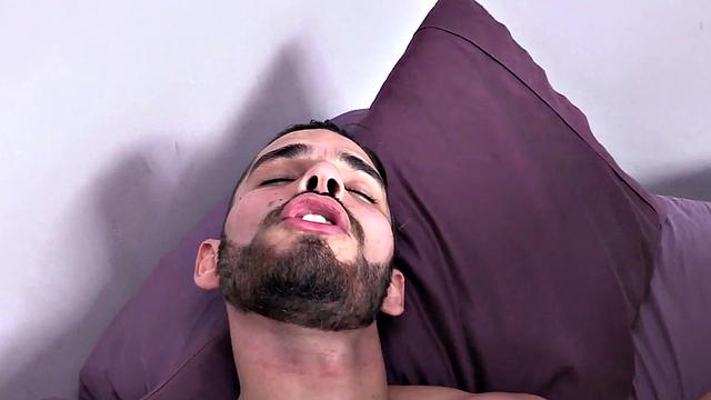 DaGuy вылизывает Гусу жопу и жестко его трахает