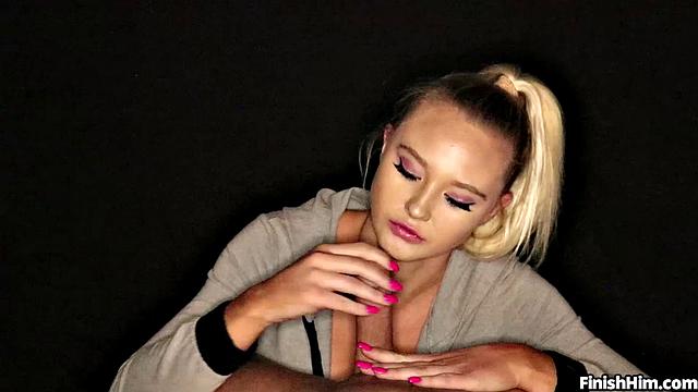 Paisley Porter POV Blowjob