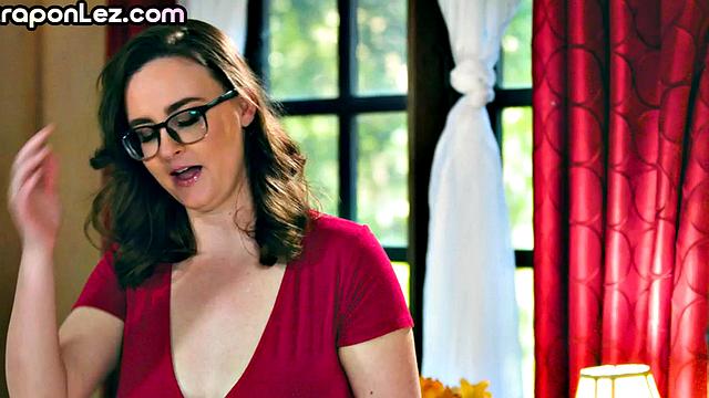 Analtoyed MILF lez scissoring babe with glasses