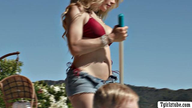 Got my pussy licked and fucked by pool cleaner