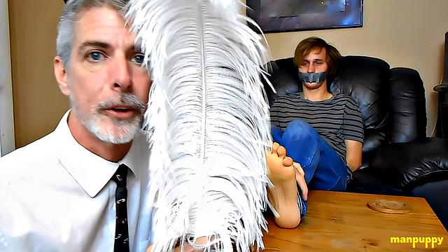 Elis Squirming On The Couch - Elis Ataxxx & Richard Lennox