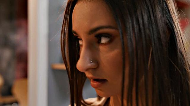 TRANSFIXED - Tori Easton Catches Huge Naturals Hailey Rose RIDING Waitress Zariah Aura In Bathroom