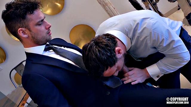 Making It Big: The Horny Roommate