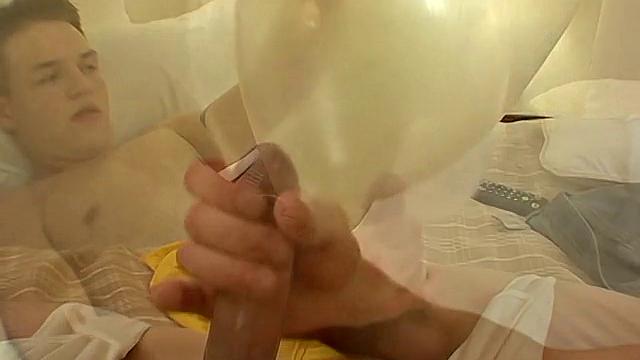 Джеремайя Джонсон вылизывает каждую каплю
