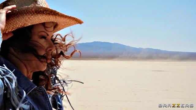 Slutty Hitchhiker Picked and Fucked