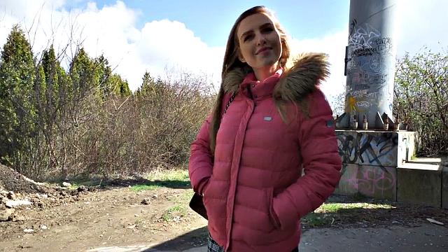 Picked up babe banged for extra cash in POV