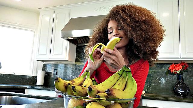 Horny Cecilia Reveals Desire For Stepdad And Finally Tastes His Cock