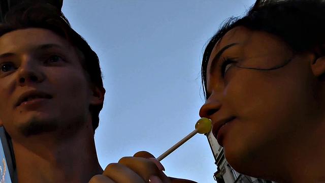 HUNT4K. Need for money motivates sweetheart to have affair with stranger