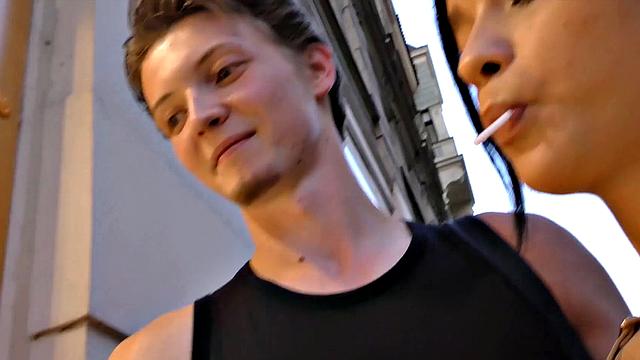 HUNT4K. Need for money motivates sweetheart to have affair with stranger