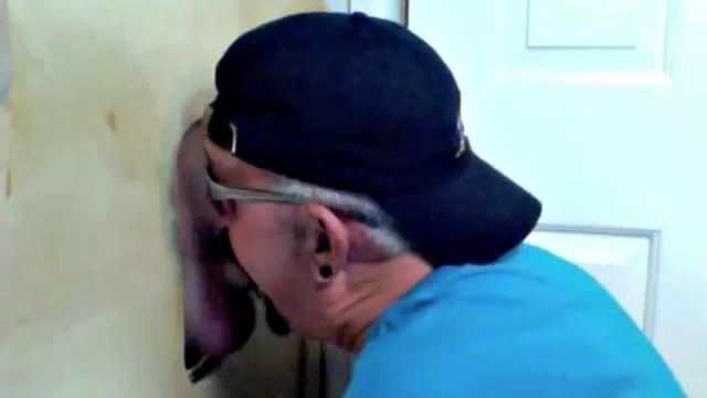 Gloryhole Fan Travels For A Quick Blowjob