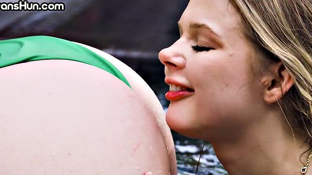 Petite tranny smashes ginger MILF and cocksucking BFF in trio