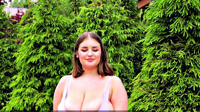 Molly Evans & Mary Brown: When Busts Meet