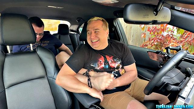 Snyft: CDubs Is Super Ticklish - CDubs &amp;amp; Matt