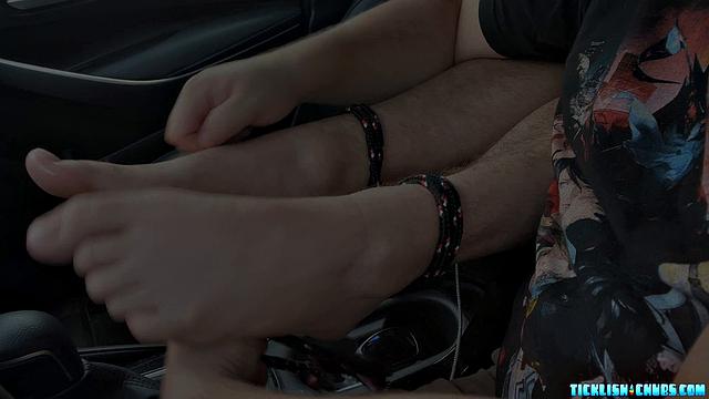 Snyft: CDubs - супер щекотливый (CDubs &amp;amp; Мэтт)