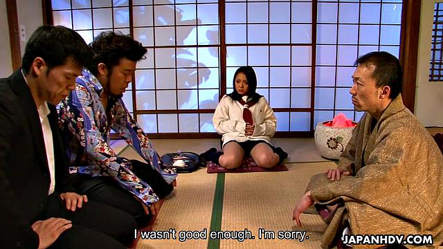 Rui Natsukawa shows dirty side on floor