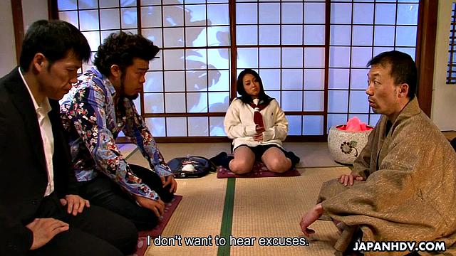 Rui Natsukawa shows dirty side on floor