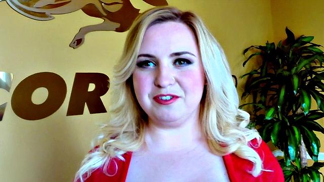 Sightseeing with Nikky