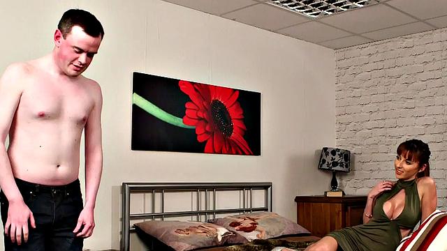 Bigtit british voyeur gets boobs out for jerking bf