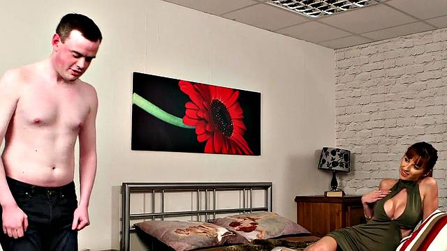 Bigtit british voyeur gets boobs out for jerking bf